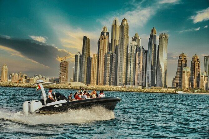 1-Hour Dubai Tour by Black Boat - Who should book this boat tour (and who should skip it)
