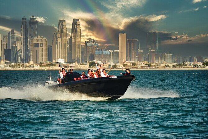 1-Hour Dubai Tour by Black Boat - Practical tips for better views and easier photos