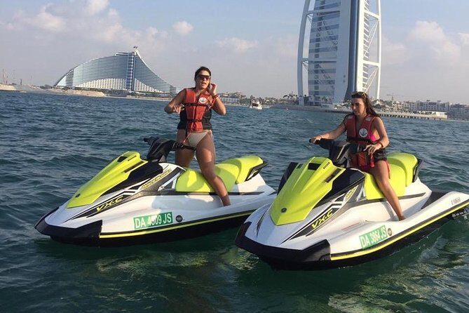 1-Hour Jet Ski Tour – Burj Al Arab, Atlantis, & Dubai Skyline - Thrill factor: drifts and the chance to get extra wet