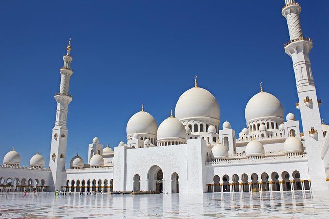 2-Day Abu Dhabi City Tour and Desert Safari with BBQ Dinner - How this 2-day combo works (and why it makes sense)
