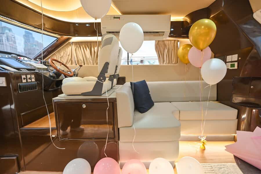 2 Hour Birthday Celebration on a Yacht in Dubai - Drinks, towels, and safety: what’s covered on board