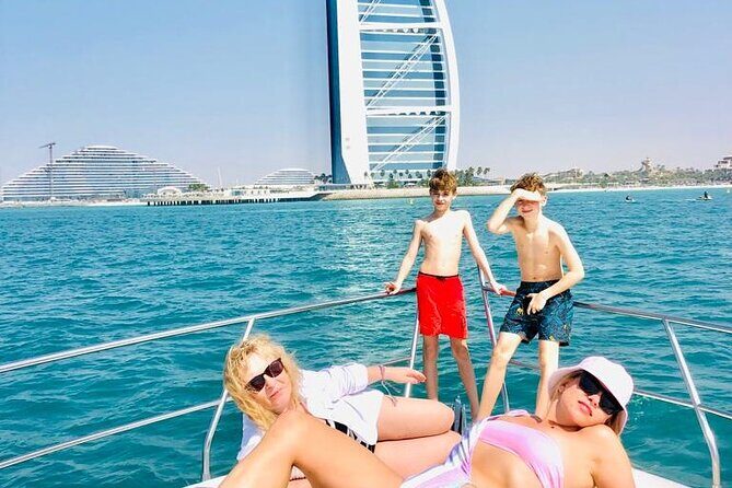 2 Hours Dubai Marina 50ft Private Luxury Yacht Sightseeing Tour - The onboard comfort details that matter (a lot in Dubai)
