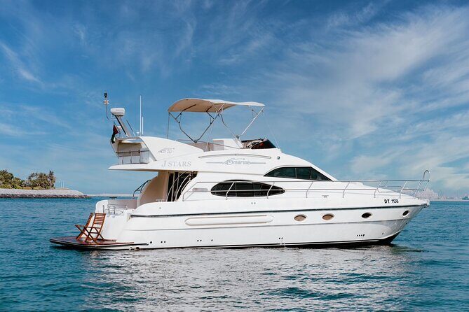 2 Hours Dubai Marina 50ft Private Luxury Yacht Sightseeing Tour - Stop 1: Dubai Marina canal views and the run toward Ain Dubai + JBR