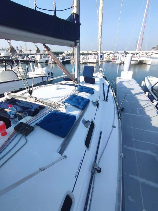 2 hrs Sailing tour with views on Burj Khalifa, Dubai skyline - Quick hits before you sail