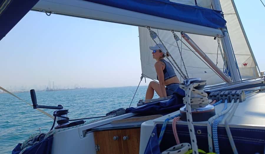2 hrs Sailing tour with views on Burj Khalifa, Dubai skyline - The skyline sailing stretch: Burj Khalifa plus real yacht traffic