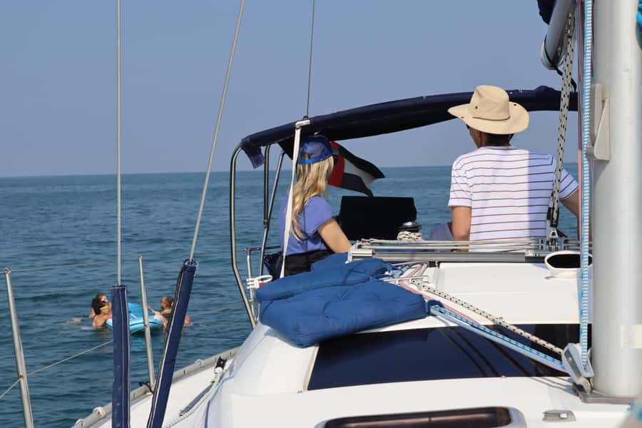 2 hrs Sailing tour with views on Burj Khalifa, Dubai skyline - Optional speed SUP on the way back