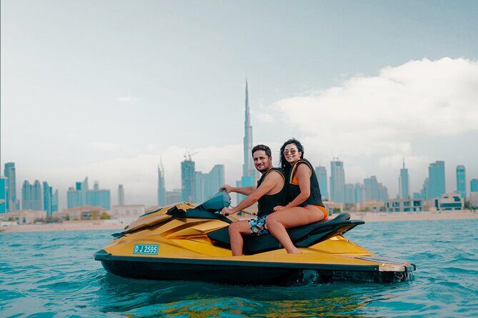 24 Karat Gold Jet Ski Adventure with Burj Khalifa View - Guides and Safety: The Part That Makes This Feel Like a Premium Ride