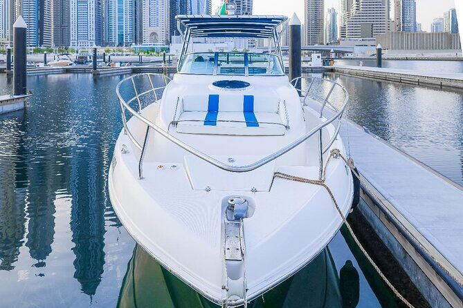 33Ft Private Yacht Rental On New Year's Eve 2025 - Why This 33ft Yacht on New Year’s Eve Feels Worth It