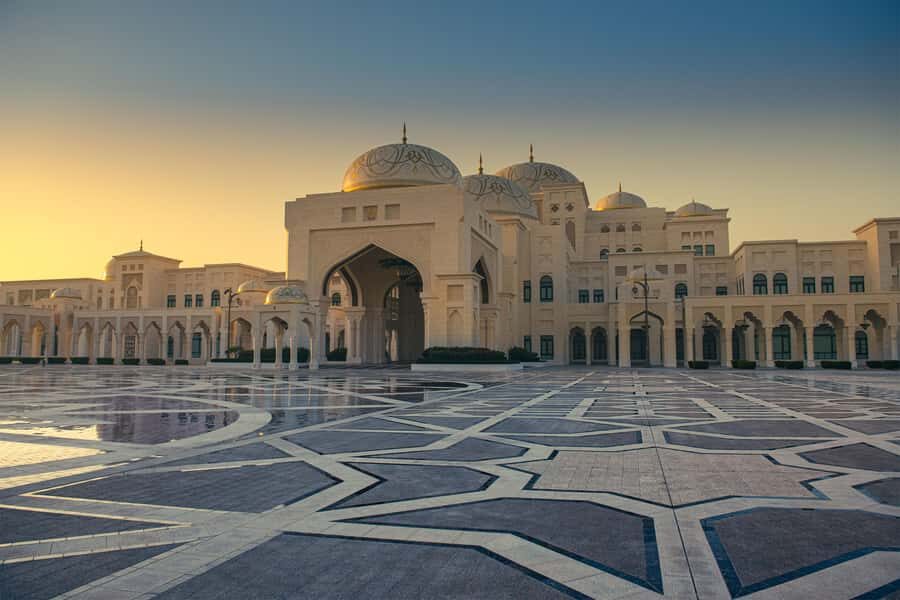 4-Day UAE Cultural Journey: Dubai, Abu Dhabi & Al Ain - Al Ain Oasis and Camel Market: heritage you can actually picture