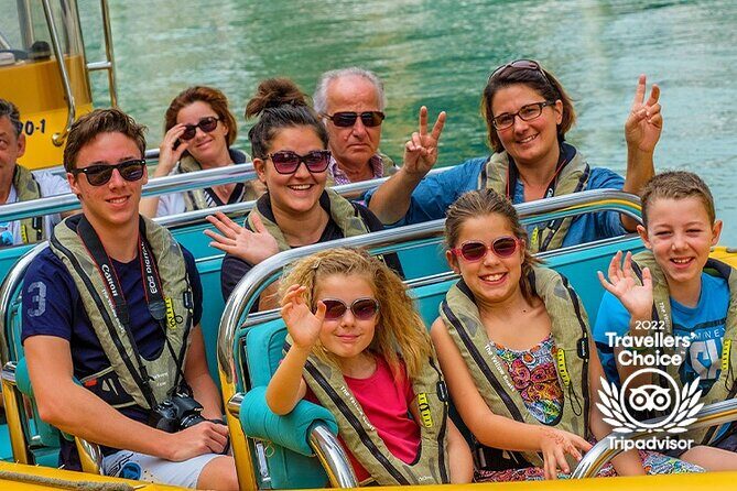 45-Minute Thrilling Speedboat Tour to Atlantis Hotel - Who should book this speedboat to Atlantis (and who should not)