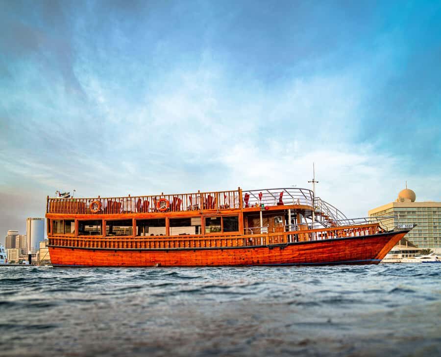 5-Day Pass: Hop-On Hop-Off, Lost World Aquarium, Dubai Frame - Big Bus Red Route vs Blue Route: pick your kind of Dubai