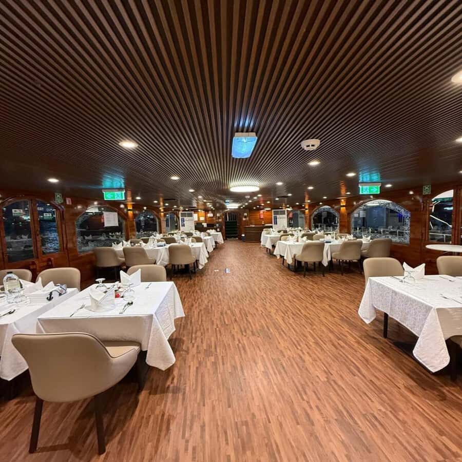 5-Star Marina Dhow Dinner Cruise With Live Entertainment - Key things to know before you go
