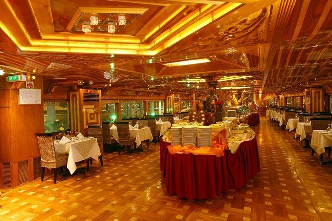 5-Star Premium Dhowstar Dhow Cruise Dubai - The dinner buffet: Emirati + international, and what to watch for
