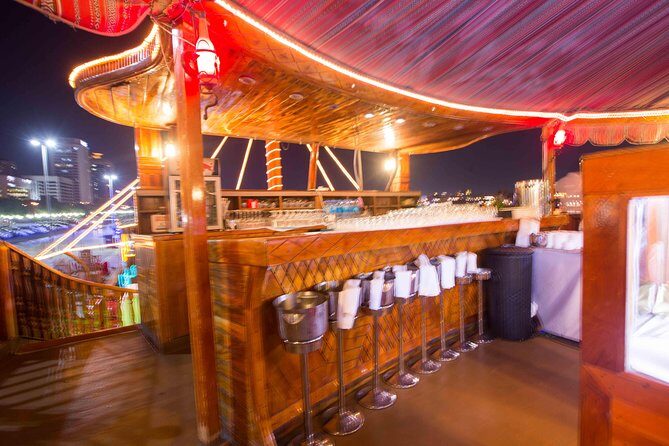 5-Star Premium Dhowstar Dhow Cruise Dubai - Entertainment during dinner: what to expect from Tanoura and Youwla