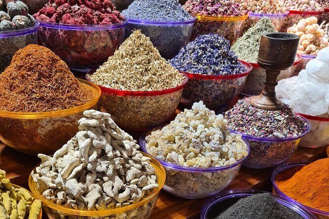 6-Hours Dubai City Tour with Guide and Pick Up - Dubai Museum and the Traditional City Layer