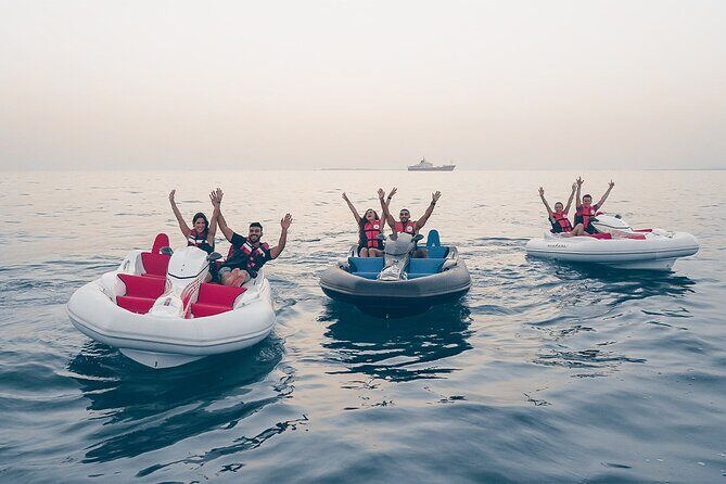 60 min Amazing Dubai Self-Drive Boat Tour - Getting there: meeting point, transfer time, and parking reality