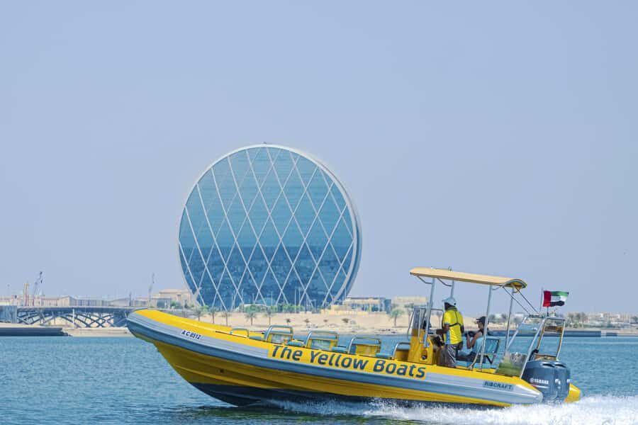 Abu Dhabi: 45 Minutes Yas Island Sightseeing Speedboat Tour - Yas Waterworld and Ferrari World: The Theme-Park Hits, Without Standing in Lines