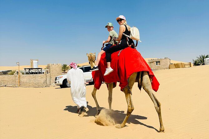 Abu Dhabi: 4x4 Desert Safari and Sandboarding. - Camel Farm Stop: Quick, Hands-On, and Very Photo-Friendly