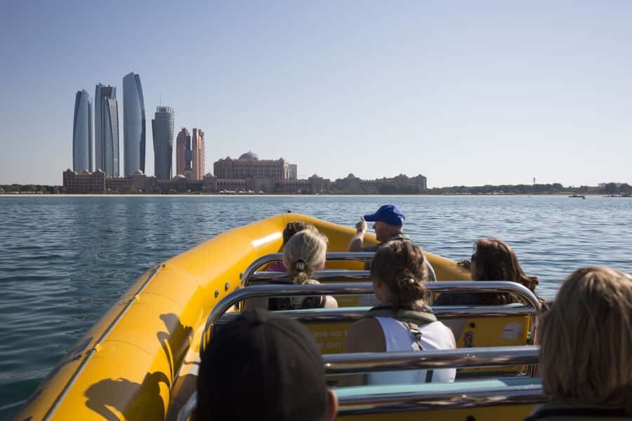 Abu Dhabi: 60-Minute Corniche Speed Boat Sightseeing Tour - Cruising the Corniche: your main sight-seeing corridor
