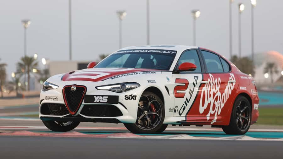 Abu Dhabi: Alfa Romeo Guilia Quadrifoglio Driving Experience - Inside the driving session: safety briefing, helmet rules, and coaching