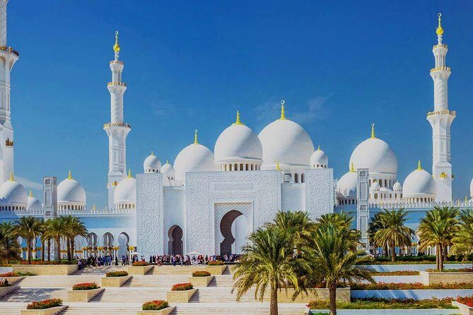 Abu Dhabi City and Heritage Tour From Dubai - Pickup, timing, and the small-group feel (max 12)