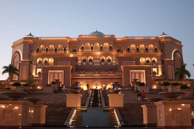Abu Dhabi City, Sheikh Zayed Mosque & Ferrari World Tour with Transfers - Small-group comfort: what max 15 actually changes