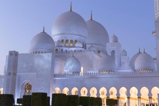Abu Dhabi City & Sheikh Zayed Mosque Tour - Sheikh Zayed Grand Mosque: The Main Reason to Go