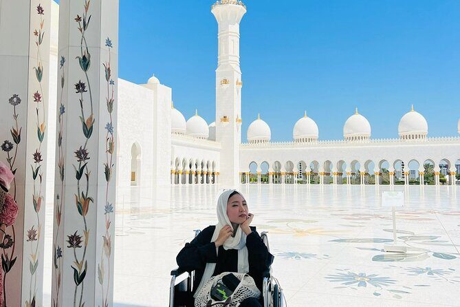 Abu Dhabi City Tour and Qasr AL Watan - Corniche Beach walks and Emirates Heritage Village culture