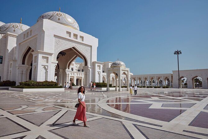 Abu Dhabi City Tour Full Day - Emirates Palace: luxury architecture that’s basically a photo magnet