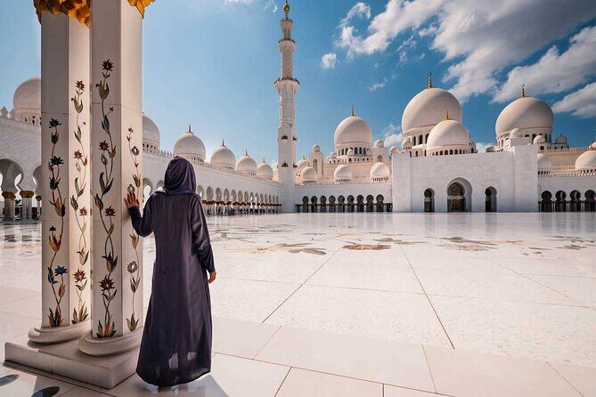 Abu Dhabi City Tour Full Day - Corniche Road, Marina Mall: seaside reset with a practical break
