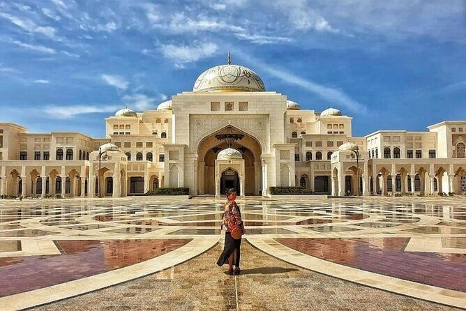 Abu Dhabi City Tour Full Day with Private Car up to 6 PAX - Marina Mall in Dubai: a practical reset during a long day