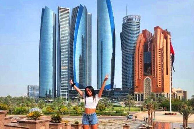 Abu Dhabi City Tour: Grand Mosque, Palace, Souk, Louvre & Ferrari - Emirates Palace Mandarin Oriental: a palace exterior that looks unreal
