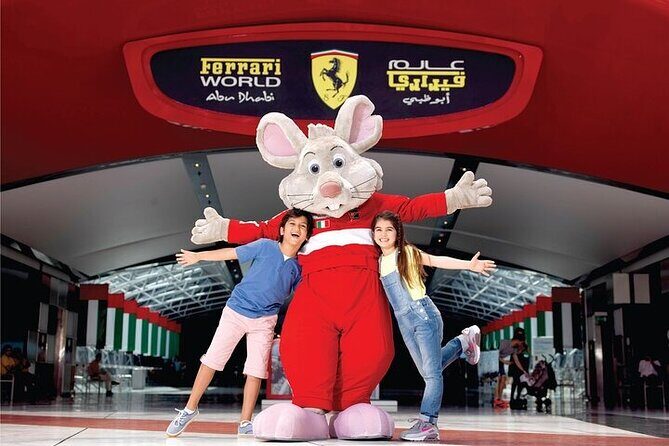 Abu Dhabi City Tour in 4x4 Private Vehicle - Abu Dhabi Dates Market: Sweet Shopping and Local Flavors in 15 Minutes