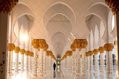 Abu Dhabi City Tour in a 4x4 Shared Vehicle - The practical start: pickup timing and mosque dress rules
