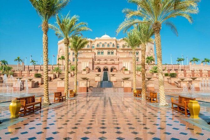 Abu Dhabi City Tour + Lunch - Marina Mall for lunch and a calm reset