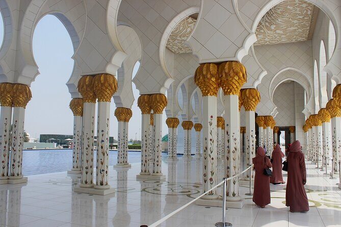 Abu Dhabi City Tour of Grand Mosque, Palace, Louvre, and Ferrari - Ferrari World on Yas Island: high-energy fun if you like rides