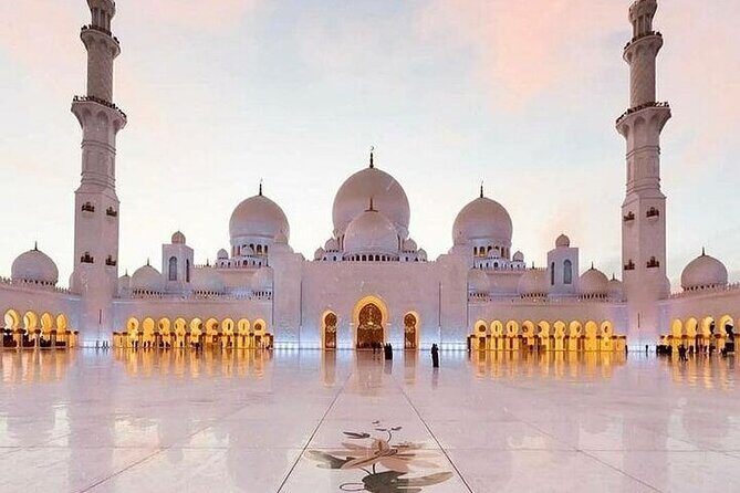 Abu Dhabi City Tour :Qasr Al Watan, Emirates Palace, Mosque - Key highlights worth knowing