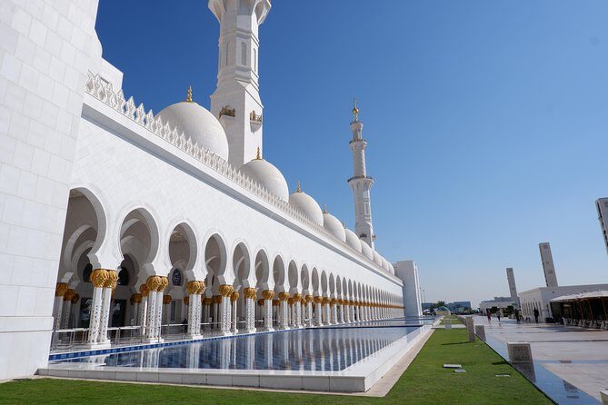 Abu Dhabi City Tour & Sheikh Zayed Grand Drive through Louver Museum - Why this Dubai to Abu Dhabi day trip is a smart use of time