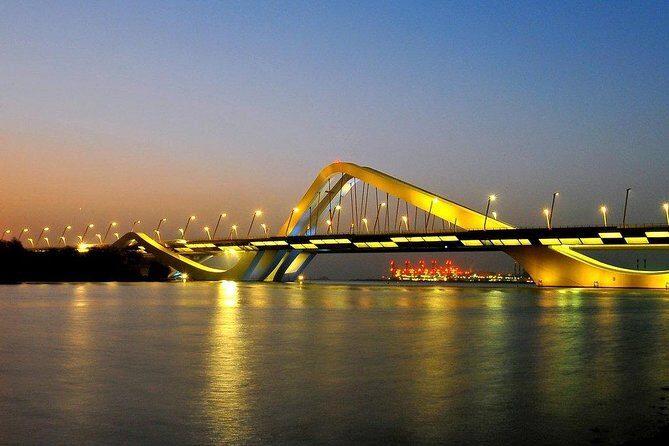 Abu Dhabi City Tour with Ferrari Park - What Guides and Drivers Do Well: Neat Vehicles and Tight Time Management
