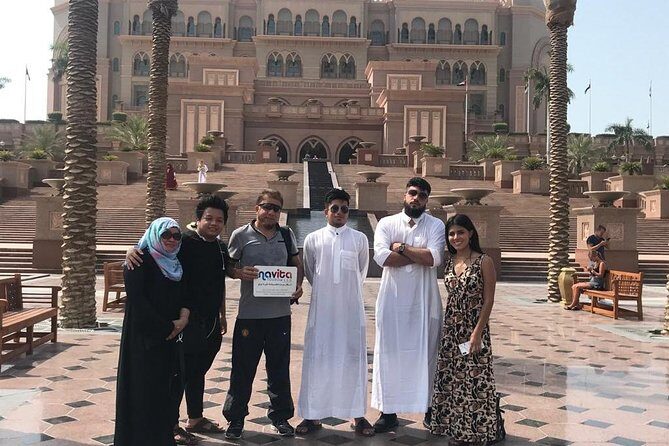 Abu Dhabi City Tour with Ferrari world & Buffet Lunch - Guides, Timing, and Group Rhythm: What to Expect on the Bus