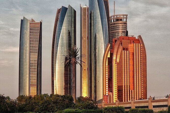 Abu Dhabi City Tour With Ferrari World Theme Park - Abu Dhabi in one day: how the route makes sense from Dubai