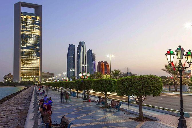 Abu Dhabi City Tour with Grand Mosque Including Transfers - Stop 4: Emirates Heritage Village (30 minutes)