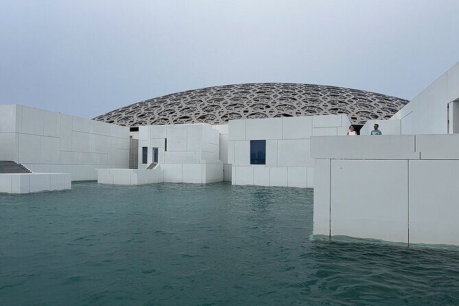 Abu Dhabi City Tour with Private Car - Date market and Etihad Towers: quick stops for flavor and skyline snaps
