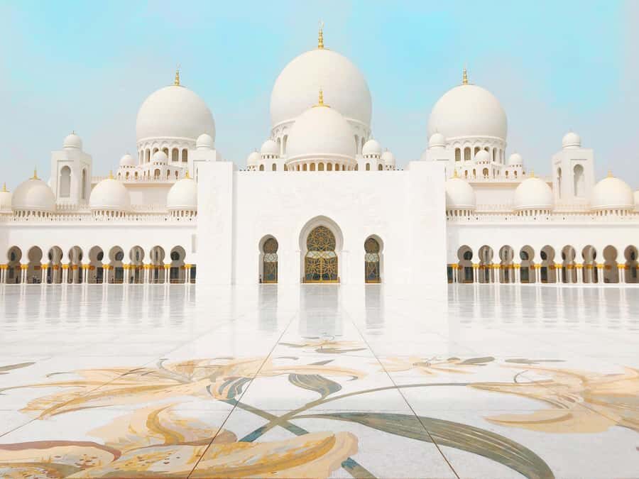 Abu Dhabi City Tour with Qasr Al Watan - Qasr Al Watan: the palace visit that feels like art education