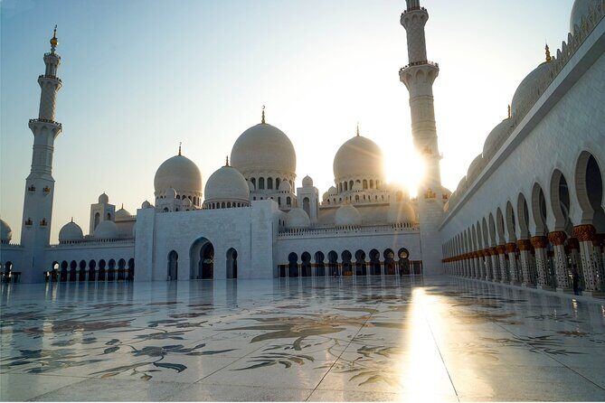 Abu Dhabi City Tour With Shaikh Zayed Grand Mosque. - Getting there and back from Dubai without losing your day