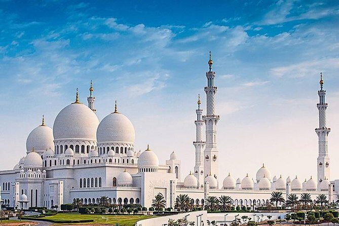 Abu Dhabi Full-Day Tour from Dubai With Gold Coffee At Emirates Palace - Entering Sheikh Zayed Grand Mosque Center (inside visit time)