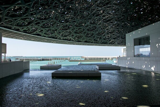 Abu Dhabi Grand Mosque, Qasr Al Watan and Louver Museum - Louvre Abu Dhabi: art in 90 minutes and the building by Jean Nouvel