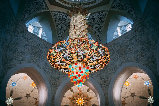 Abu Dhabi Grand Mosque Tour With Louvre Museum Tickets - A Few Smart Ways to Get More Out of Each Stop