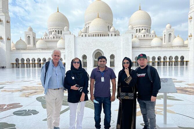 Abu Dhabi Guided City Tour With Ferrari World Tickets From Dubai - Who this Abu Dhabi + Ferrari World day trip suits best