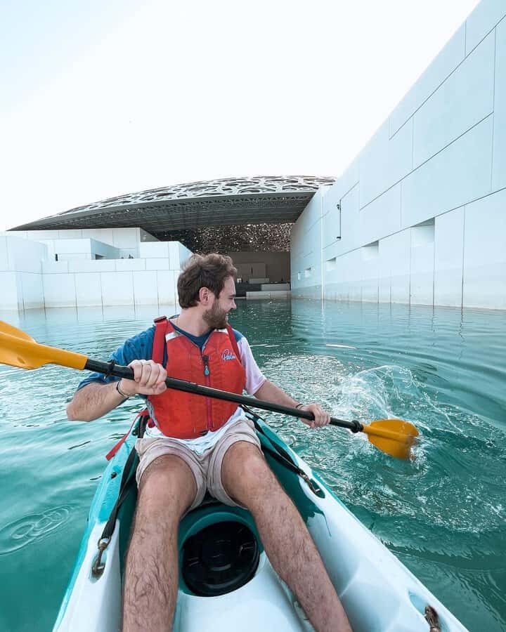 Abu Dhabi: Guided Kayak Tour around Louvre - The One-Hour Route: How the Paddling Loop Feels